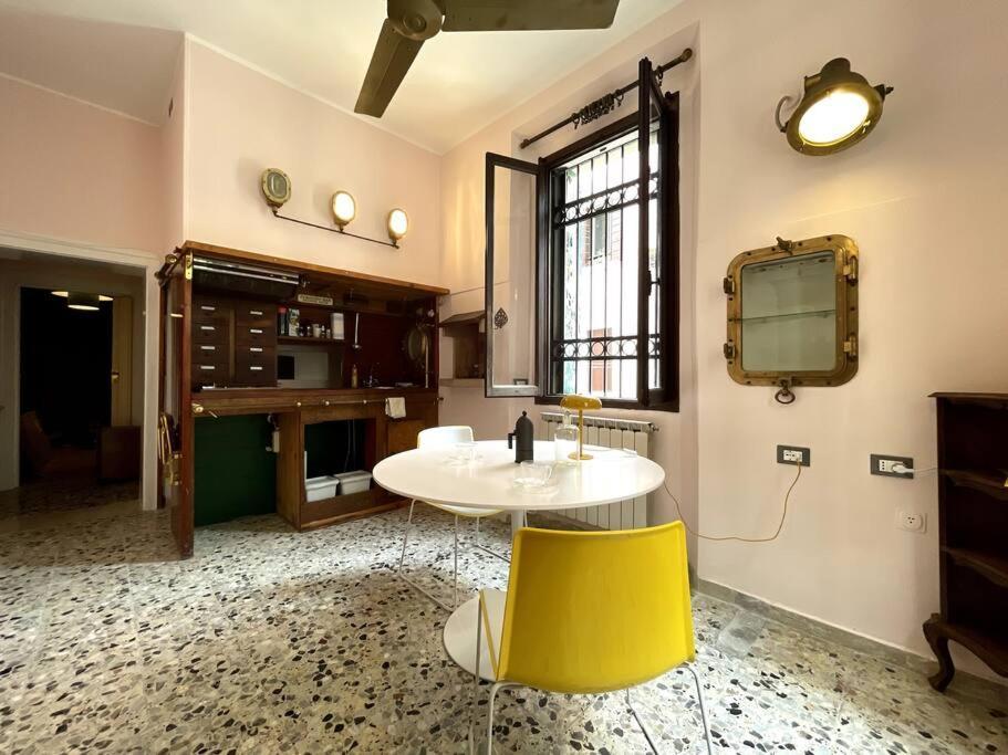 Venetian pink apartment in Dorsoduro Buitenkant foto