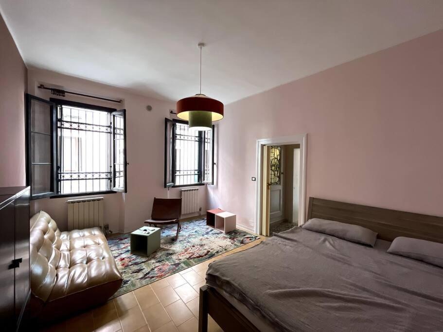 Venetian pink apartment in Dorsoduro Buitenkant foto