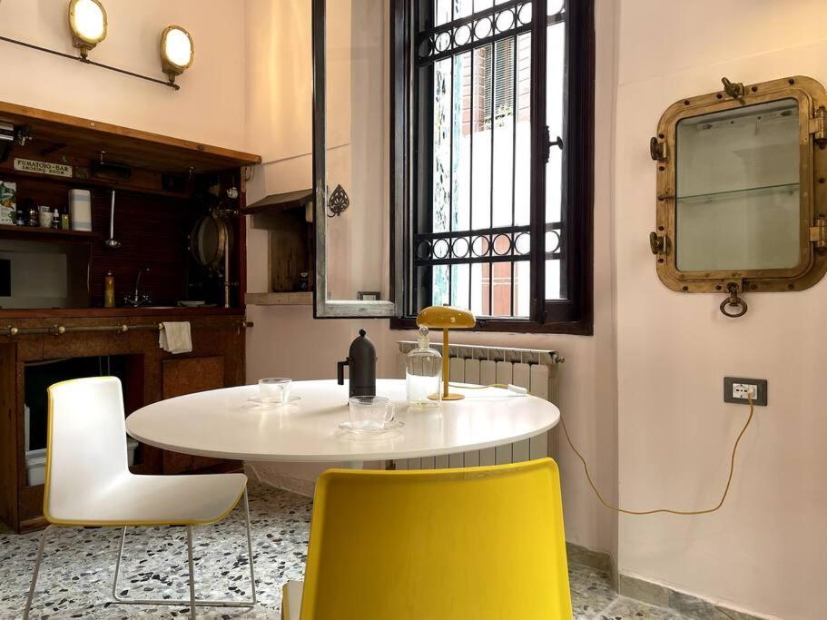 Venetian pink apartment in Dorsoduro Buitenkant foto