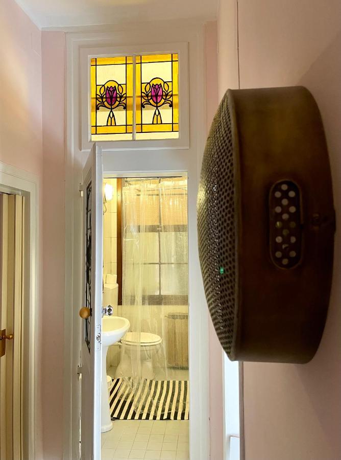 Venetian pink apartment in Dorsoduro Buitenkant foto